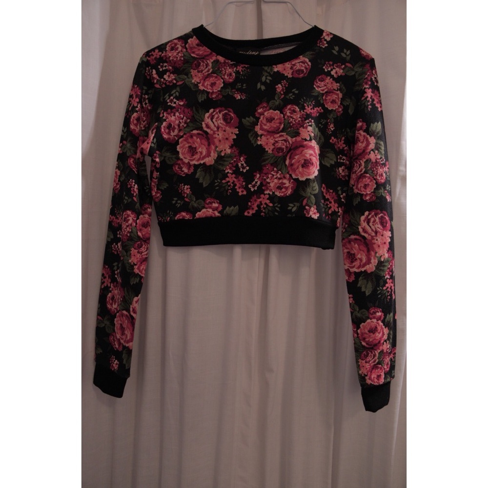 Audrey LS Floral Print Crop Top